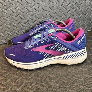 Brooks adrenaline GTS 22 Running Shoes Size 10 Navy / Yucca Pink